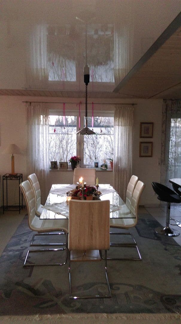 Prodej domu 206 m², pozemek 650 m², Leonberg, Bádensko-Württembersko Prodej domu 206 m², pozemek 650 m², Leonberg, Bádensko-Württembersko