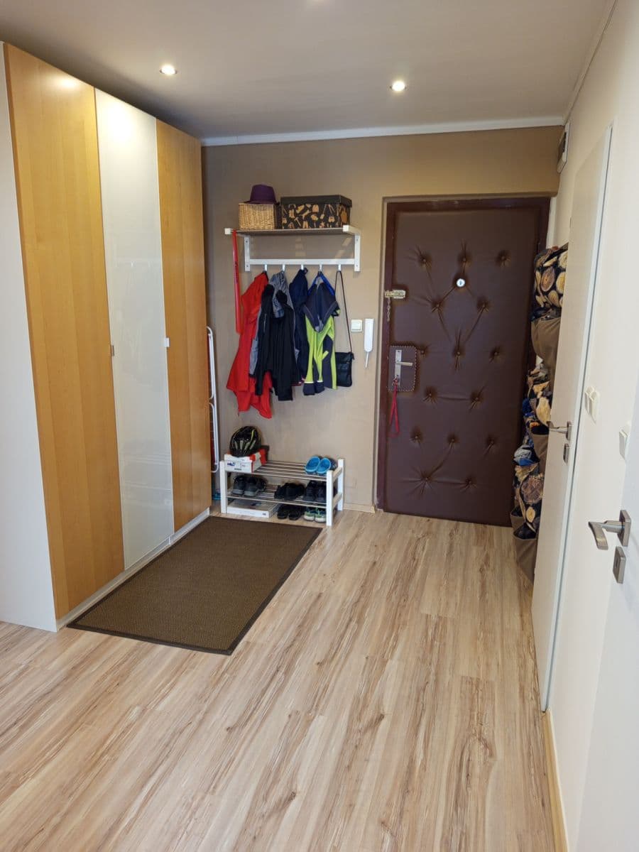 Prodej bytu 3+1 65 m², Pavlouskova, Ostrava, Moravskoslezský kraj Prodej bytu 3+1 65 m², Pavlouskova, Ostrava, Moravskoslezský kraj