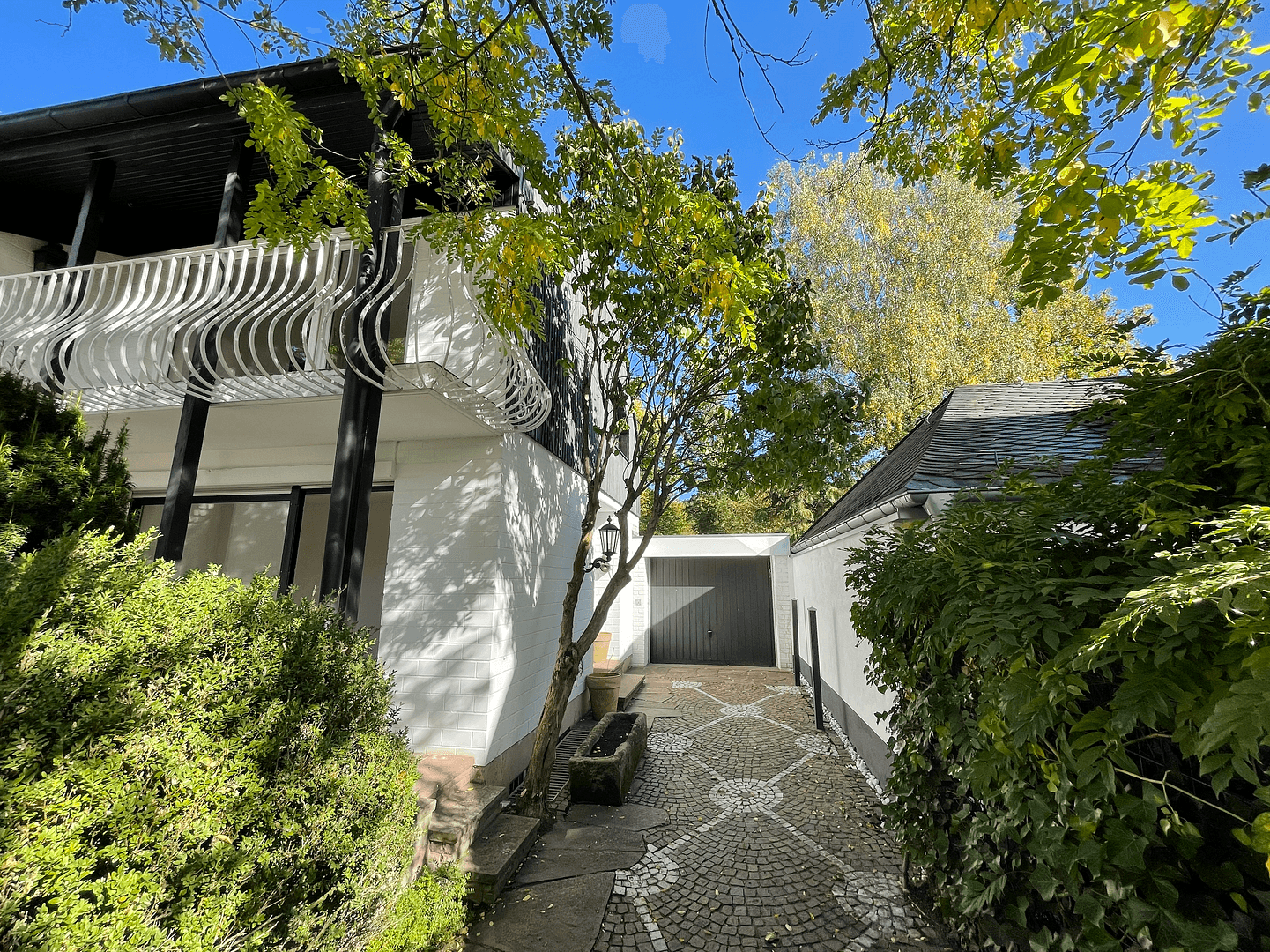 Pronájem domu 240 m², pozemek 450 m², Bad Homburg vor der Höhe, Hessen Pronájem domu 240 m², pozemek 450 m², Bad Homburg vor der Höhe, Hessen