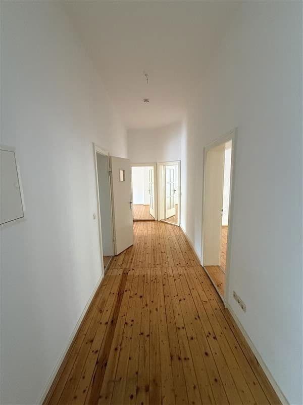 Pronájem bytu 4+1 109 m², Goebenstr. 11, Hannover, Dolní Sasko Pronájem bytu 4+1 109 m², Goebenstr. 11, Hannover, Dolní Sasko