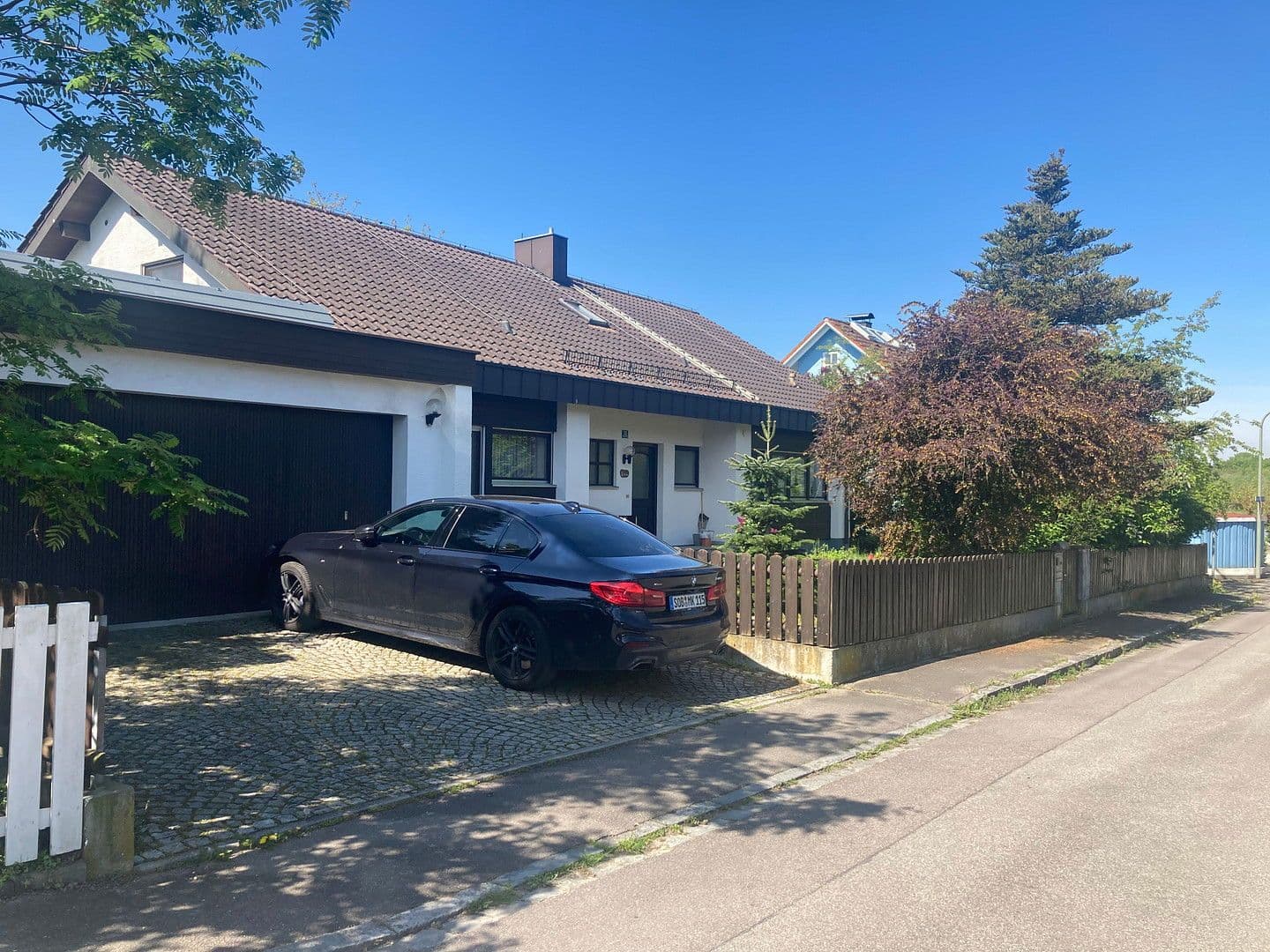 Prodej domu 213 m², pozemek 1.193 m², Jägersteig 11, Schrobenhausen, Bavorsko Prodej domu 213 m², pozemek 1.193 m², Jägersteig 11, Schrobenhausen, Bavorsko