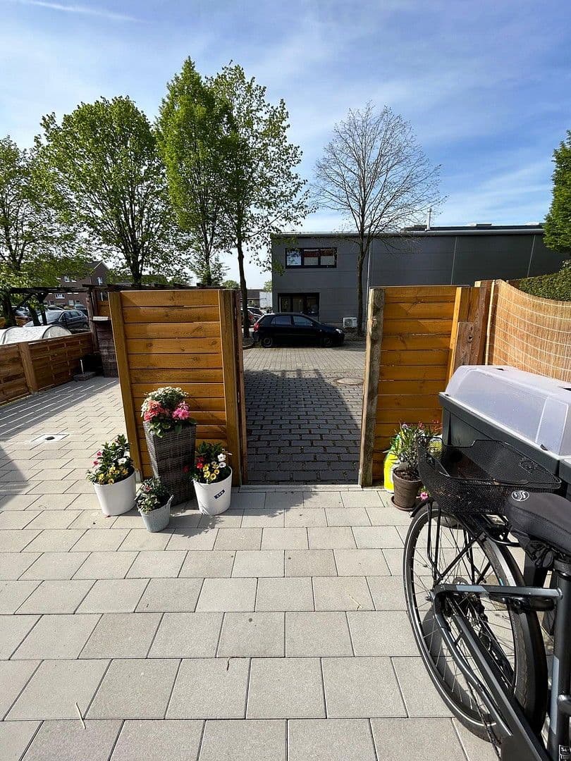 Prodej domu 233 m², pozemek 384 m², Uhlandstraße, Hörstel, Severní Porýní-Vestfálsko Prodej domu 233 m², pozemek 384 m², Uhlandstraße, Hörstel, Severní Porýní-Vestfálsko