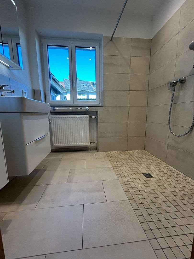 Prodej domu 260 m², pozemek 688 m², Wangen im Allgäu, Bádensko-Württembersko Prodej domu 260 m², pozemek 688 m², Wangen im Allgäu, Bádensko-Württembersko