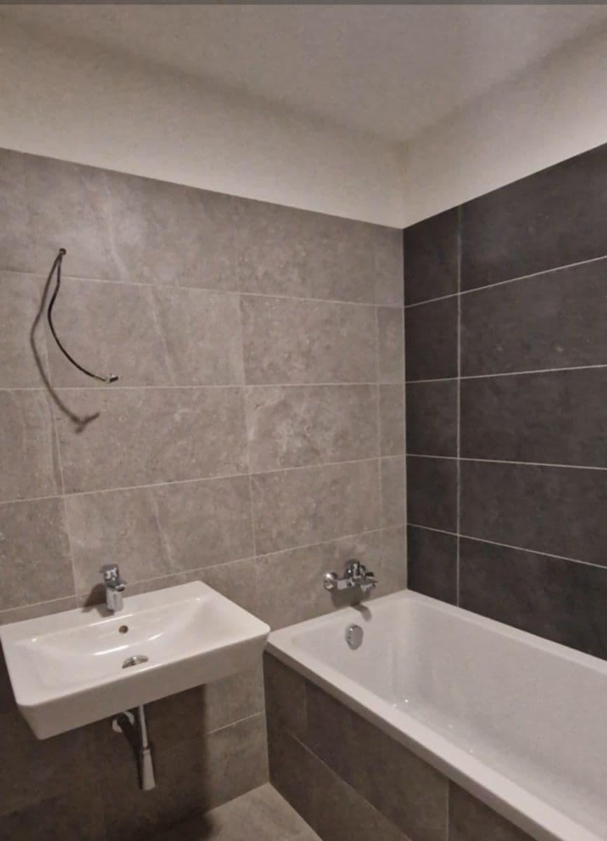 Pronájem bytu 2+kk 60 m², Chvalovka, Brno, Jihomoravský kraj Pronájem bytu 2+kk 60 m², Chvalovka, Brno, Jihomoravský kraj