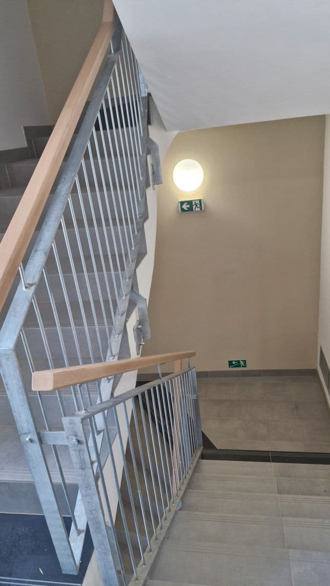 Pronájem bytu 2+kk 60 m², Chvalovka, Brno, Jihomoravský kraj Pronájem bytu 2+kk 60 m², Chvalovka, Brno, Jihomoravský kraj