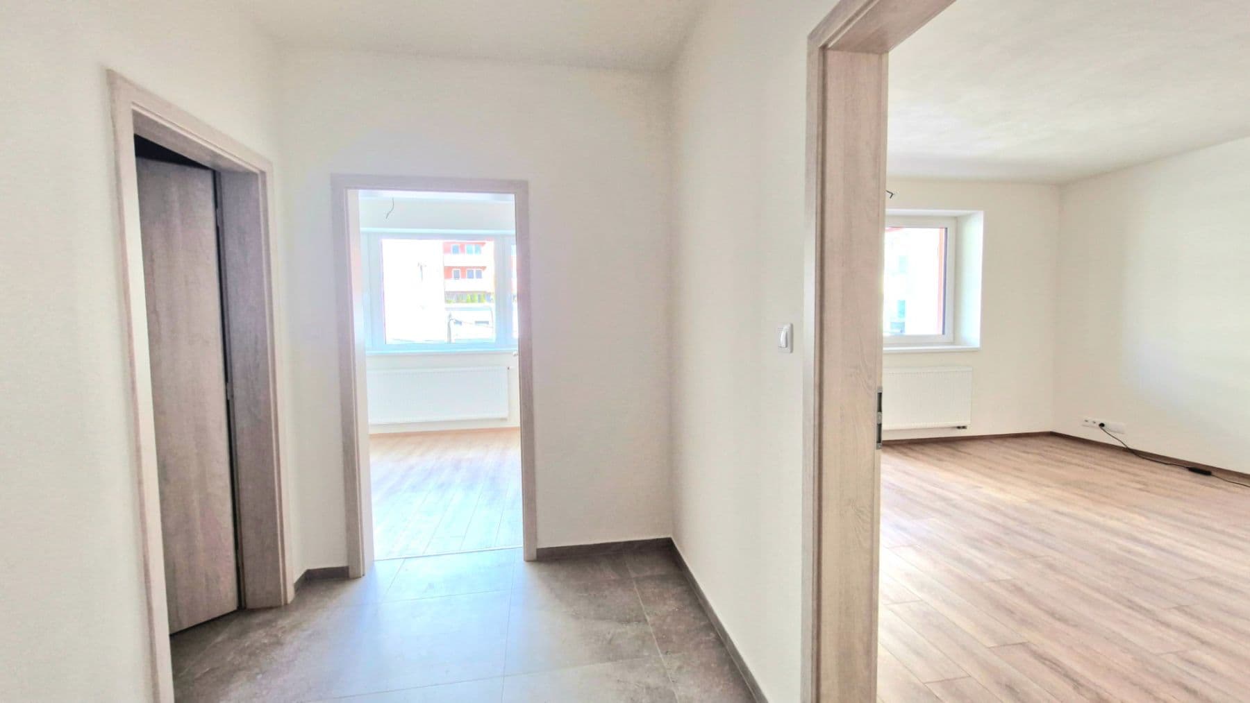 Pronájem bytu 2+kk 60 m², Chvalovka, Brno, Jihomoravský kraj Pronájem bytu 2+kk 60 m², Chvalovka, Brno, Jihomoravský kraj