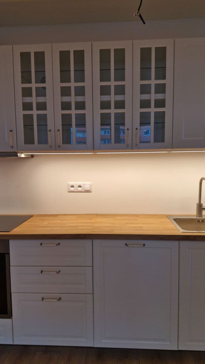 Pronájem bytu 2+kk 60 m², Chvalovka, Brno, Jihomoravský kraj Pronájem bytu 2+kk 60 m², Chvalovka, Brno, Jihomoravský kraj