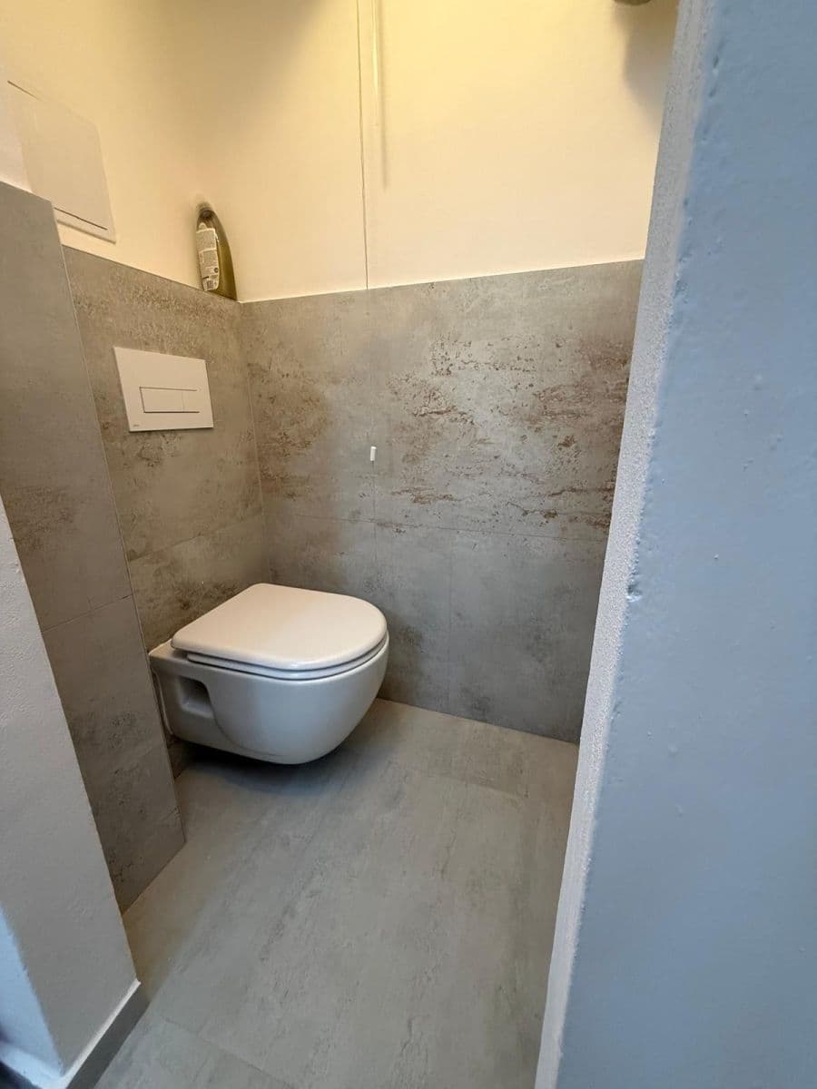 Prodej bytu 1+kk 25 m², V Domově, Praha, Praha Prodej bytu 1+kk 25 m², V Domově, Praha, Praha