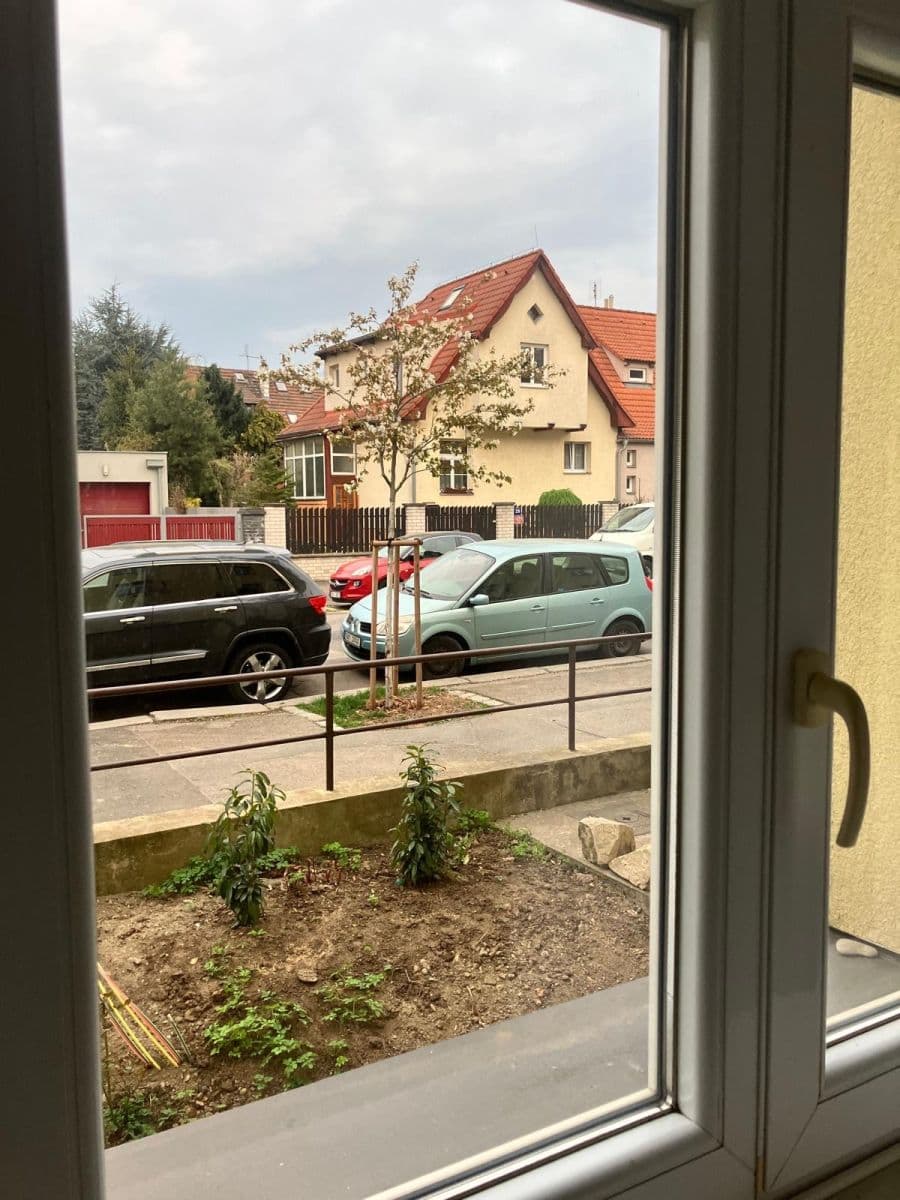 Prodej bytu 1+kk 25 m², V Domově, Praha, Praha Prodej bytu 1+kk 25 m², V Domově, Praha, Praha