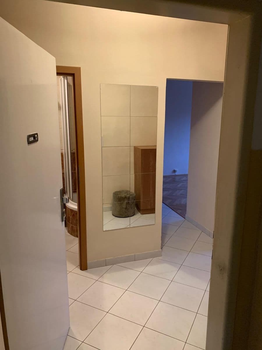 Pronájem bytu 2+kk 41 m², Adamovská, Praha, Praha Pronájem bytu 2+kk 41 m², Adamovská, Praha, Praha