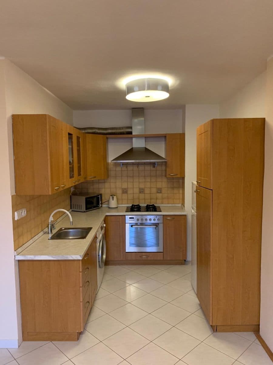 Pronájem bytu 2+kk 41 m², Adamovská, Praha, Praha Pronájem bytu 2+kk 41 m², Adamovská, Praha, Praha