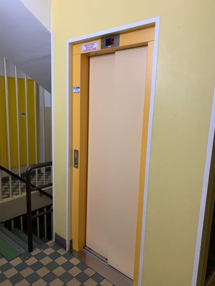 Pronájem bytu 2+kk 41 m², Adamovská, Praha, Praha Pronájem bytu 2+kk 41 m², Adamovská, Praha, Praha