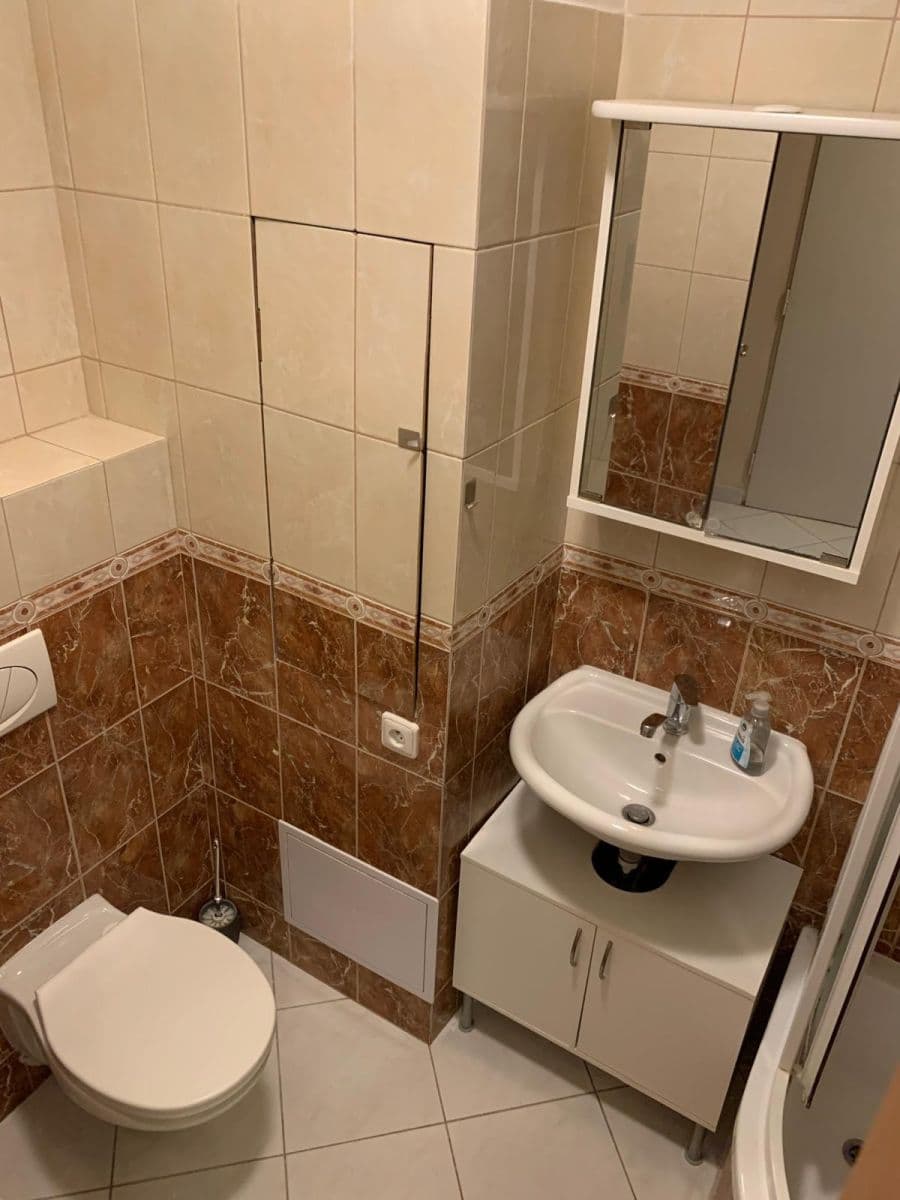 Pronájem bytu 2+kk 41 m², Adamovská, Praha, Praha Pronájem bytu 2+kk 41 m², Adamovská, Praha, Praha
