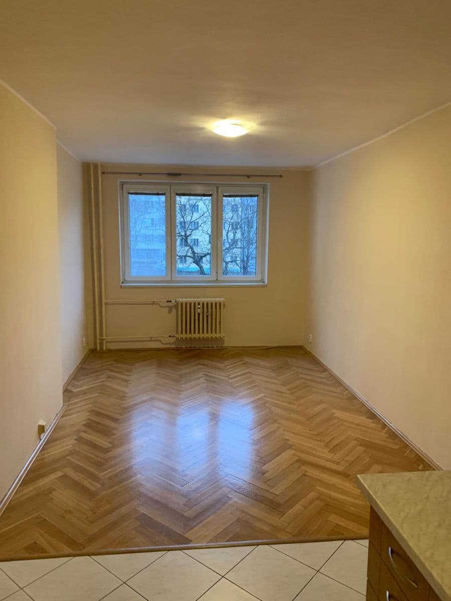 Pronájem bytu 2+kk 41 m², Adamovská, Praha, Praha Pronájem bytu 2+kk 41 m², Adamovská, Praha, Praha