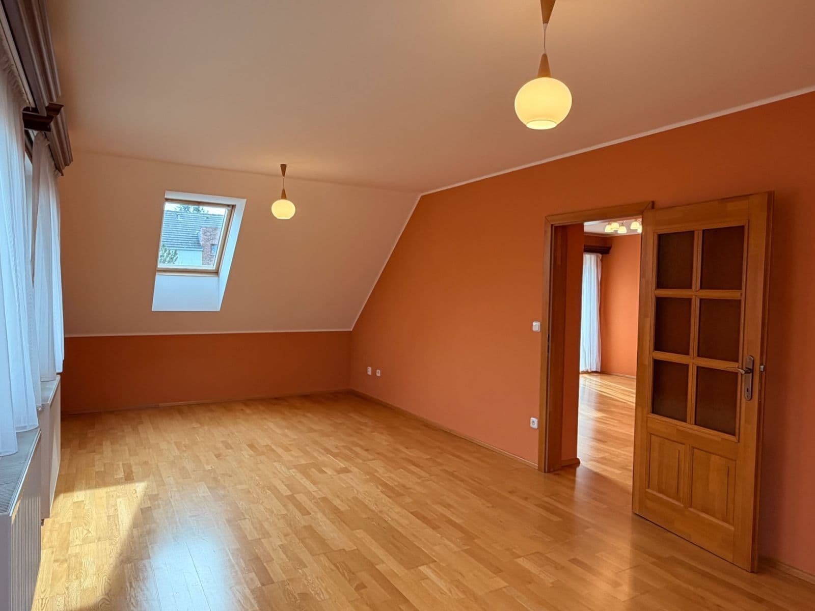 Pronájem domu 266 m², pozemek 713 m², Pod Ovčínem, Praha, Praha Pronájem domu 266 m², pozemek 713 m², Pod Ovčínem, Praha, Praha