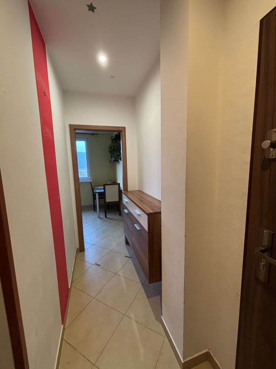 Pronájem bytu 3+1 80 m², U Lesíka, Tanvald, Liberecký kraj Pronájem bytu 3+1 80 m², U Lesíka, Tanvald, Liberecký kraj