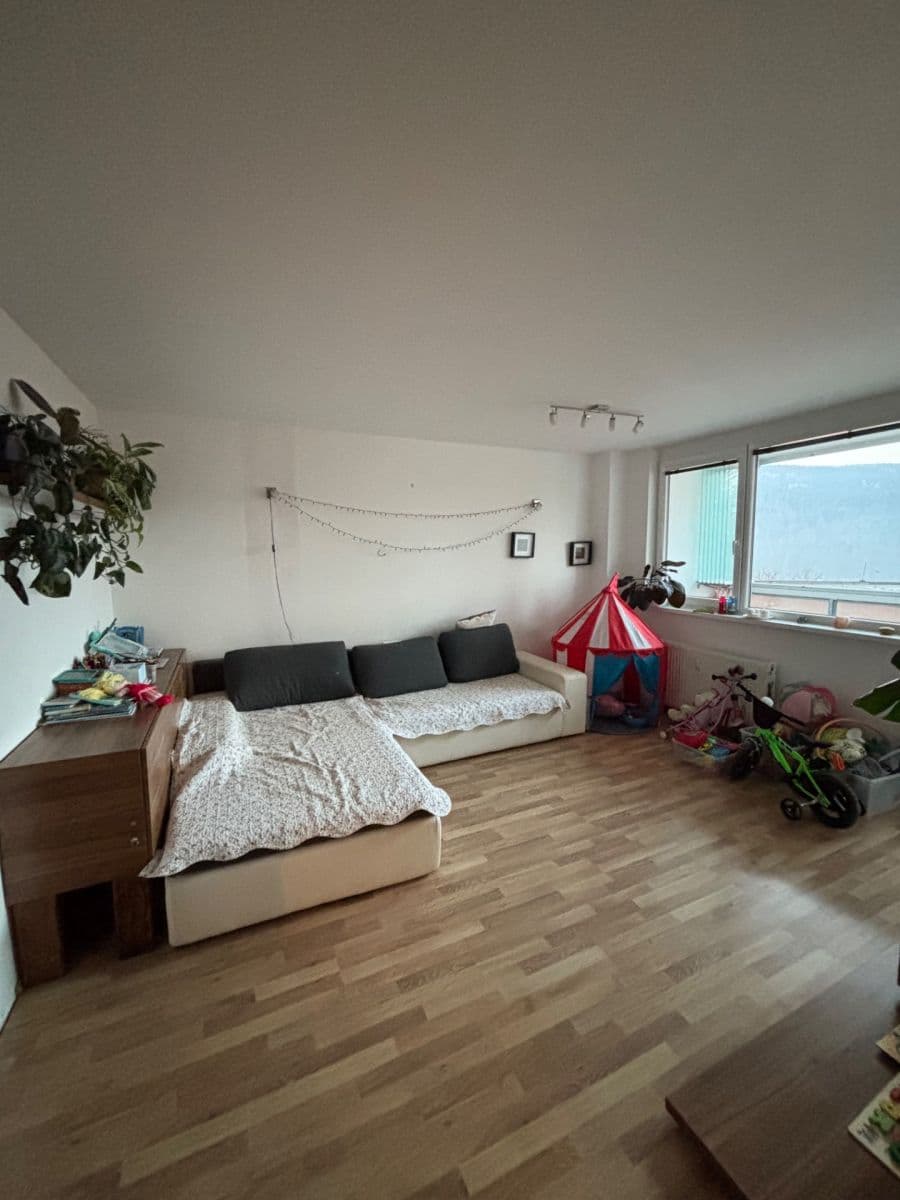 Pronájem bytu 3+1 80 m², U Lesíka, Tanvald, Liberecký kraj Pronájem bytu 3+1 80 m², U Lesíka, Tanvald, Liberecký kraj