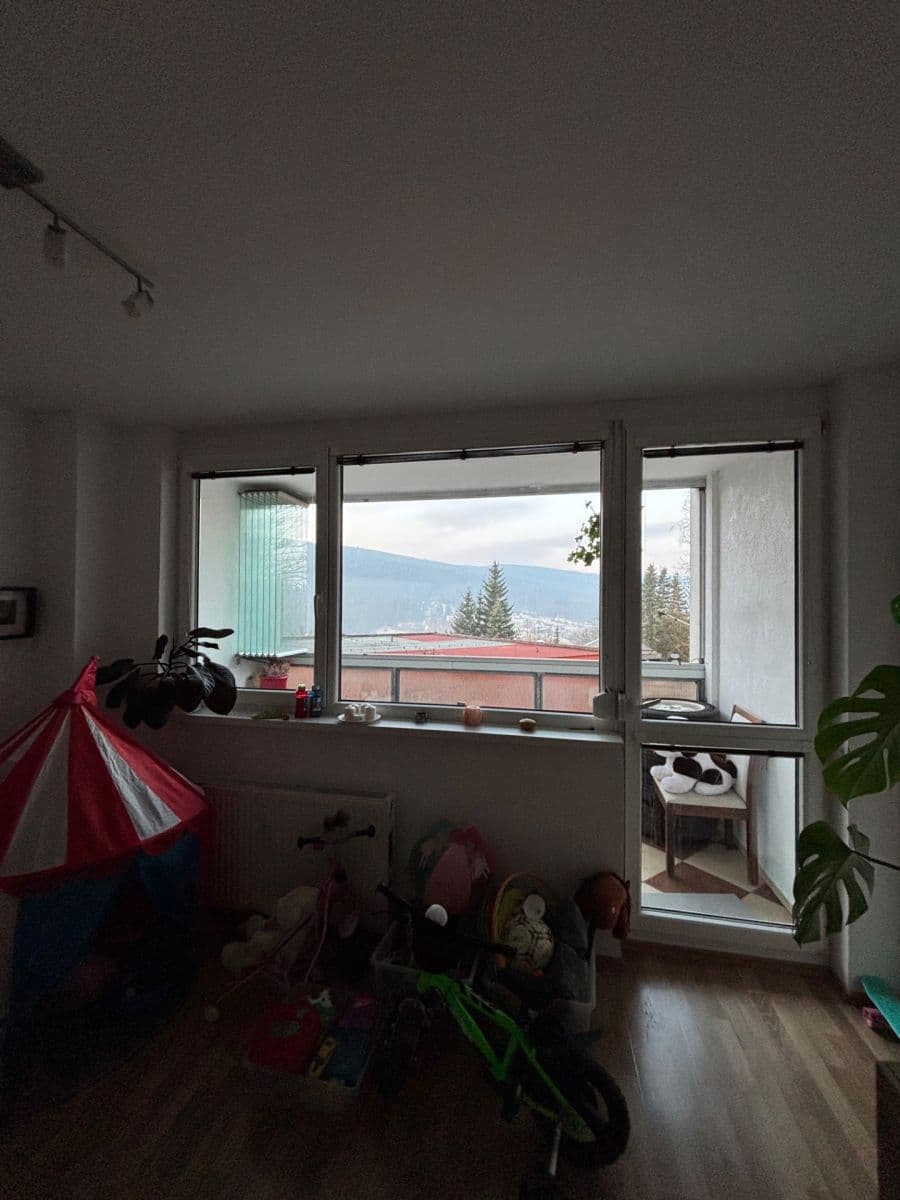 Pronájem bytu 3+1 80 m², U Lesíka, Tanvald, Liberecký kraj Pronájem bytu 3+1 80 m², U Lesíka, Tanvald, Liberecký kraj