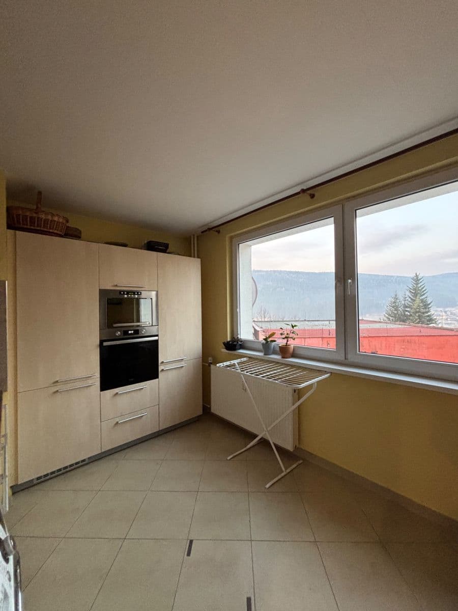 Pronájem bytu 3+1 80 m², U Lesíka, Tanvald, Liberecký kraj Pronájem bytu 3+1 80 m², U Lesíka, Tanvald, Liberecký kraj