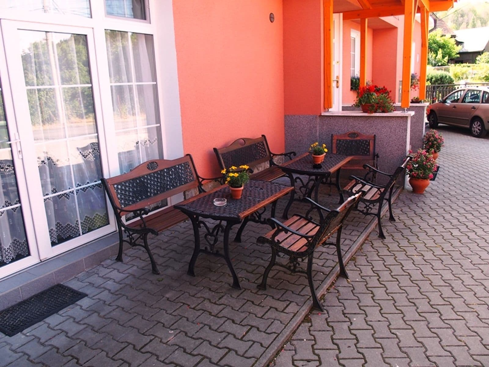 Prodej domu 398 m², pozemek 944 m², Nezdice na Šumavě, Plzeňský kraj Prodej domu 398 m², pozemek 944 m², Nezdice na Šumavě, Plzeňský kraj