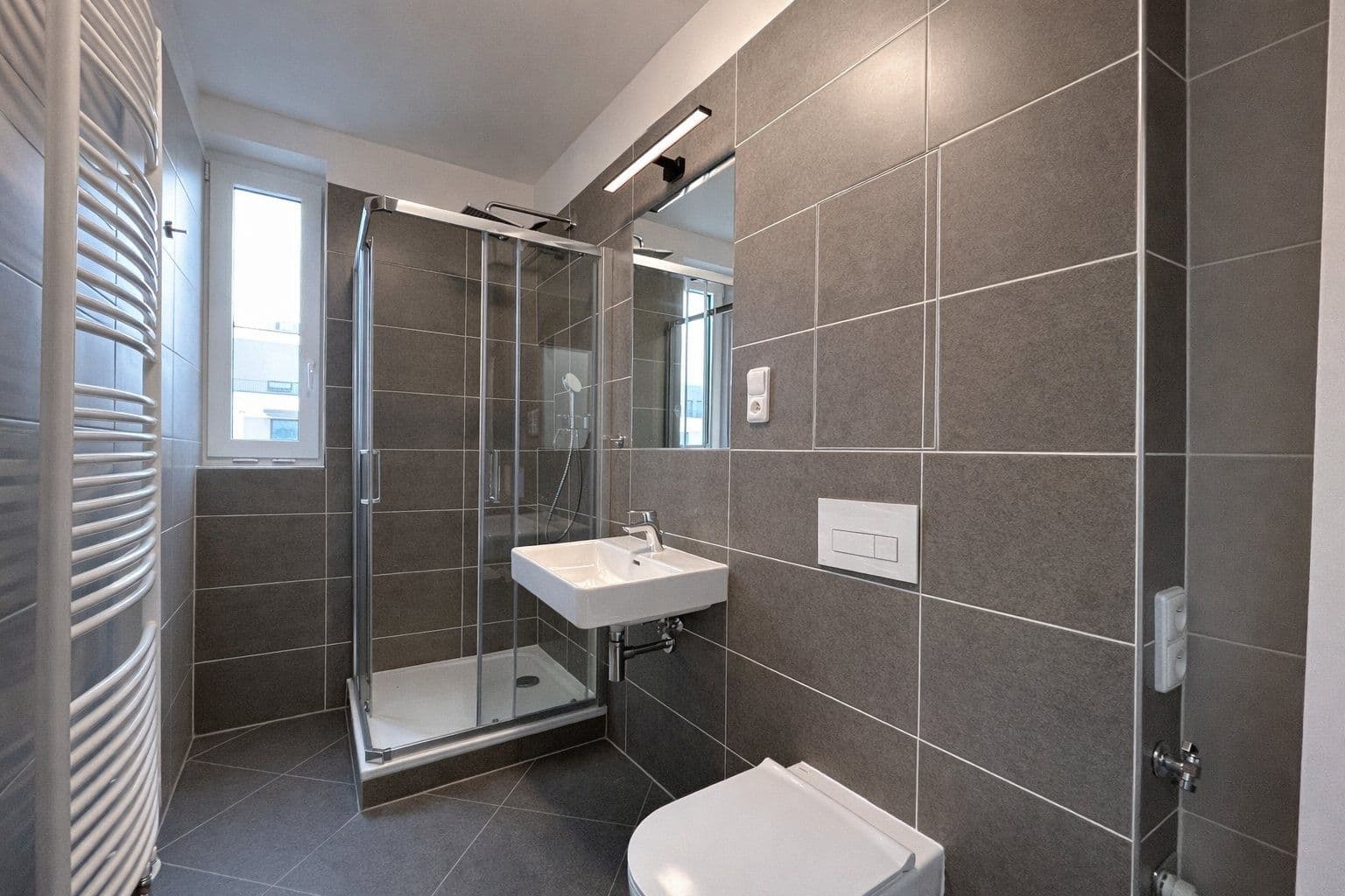 Pronájem bytu 2+kk 45 m², Nádražní, Kralupy nad Vltavou, Středočeský kraj Pronájem bytu 2+kk 45 m², Nádražní, Kralupy nad Vltavou, Středočeský kraj