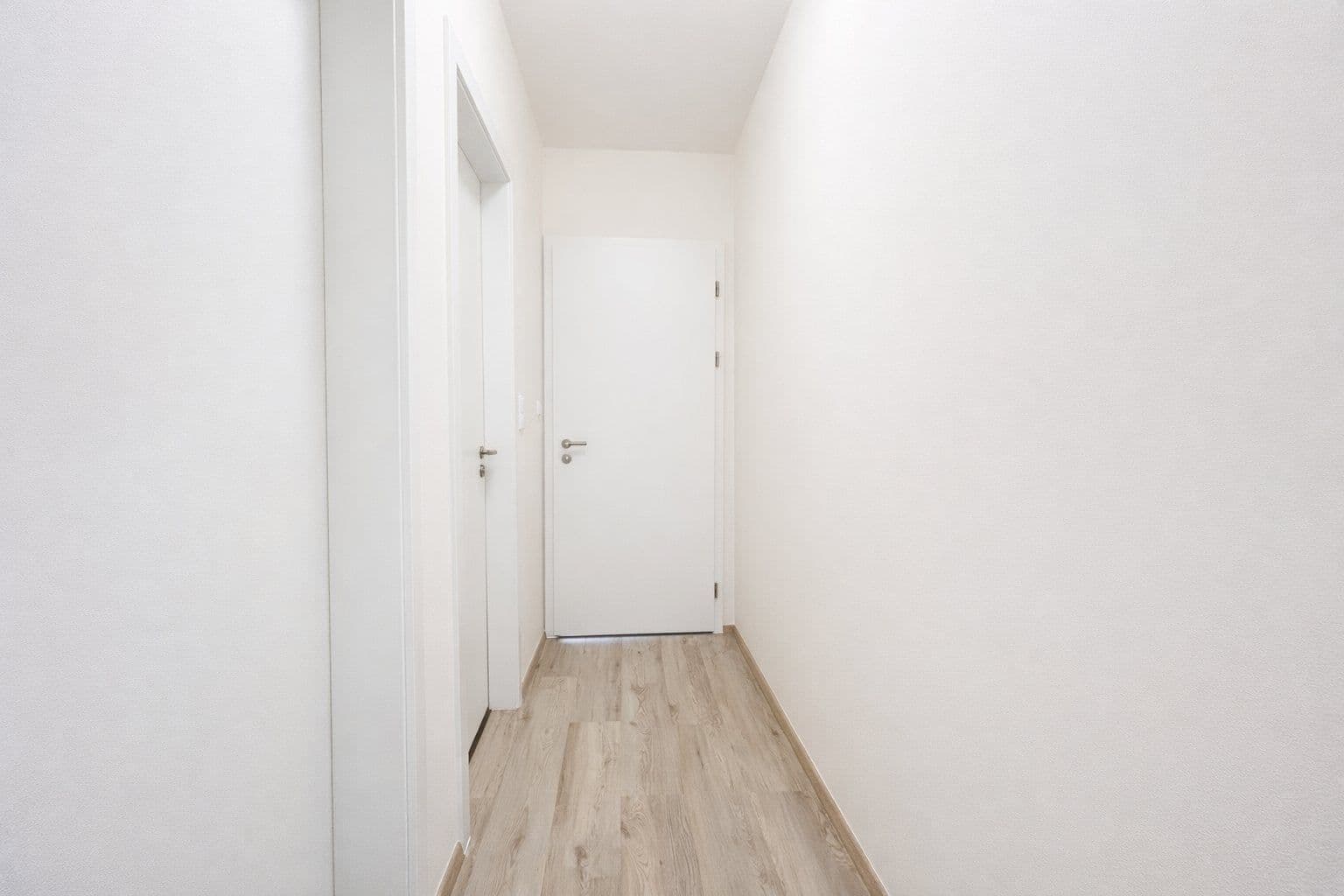 Pronájem bytu 2+kk 45 m², Nádražní, Kralupy nad Vltavou, Středočeský kraj Pronájem bytu 2+kk 45 m², Nádražní, Kralupy nad Vltavou, Středočeský kraj