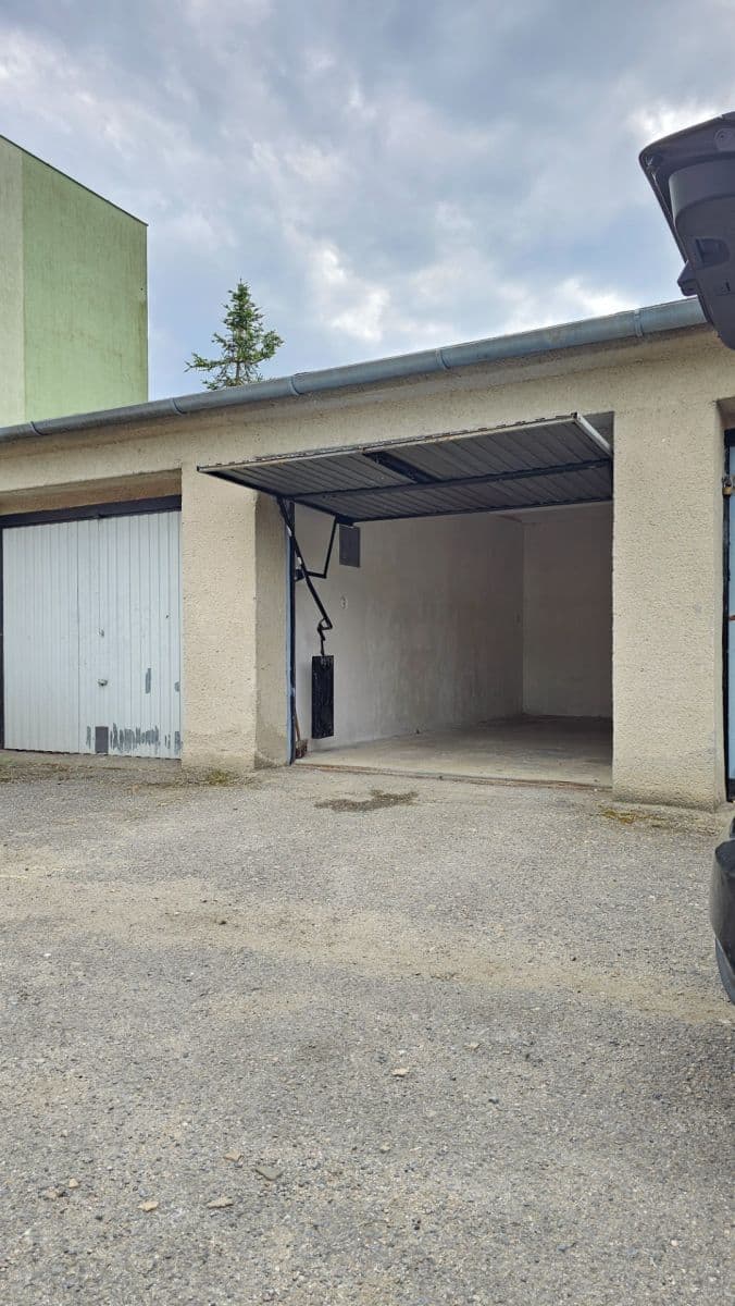 Prodej garáže 15 m², Renčova, Brno, Jihomoravský kraj Prodej garáže 15 m², Renčova, Brno, Jihomoravský kraj