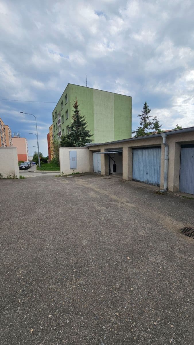 Prodej garáže 15 m², Renčova, Brno, Jihomoravský kraj Prodej garáže 15 m², Renčova, Brno, Jihomoravský kraj