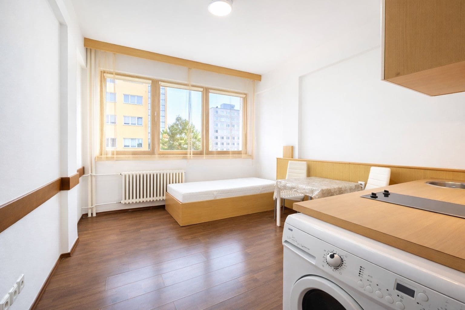 Pronájem bytu 1+kk 20 m², Na okruhu, Praha, Praha Pronájem bytu 1+kk 20 m², Na okruhu, Praha, Praha
