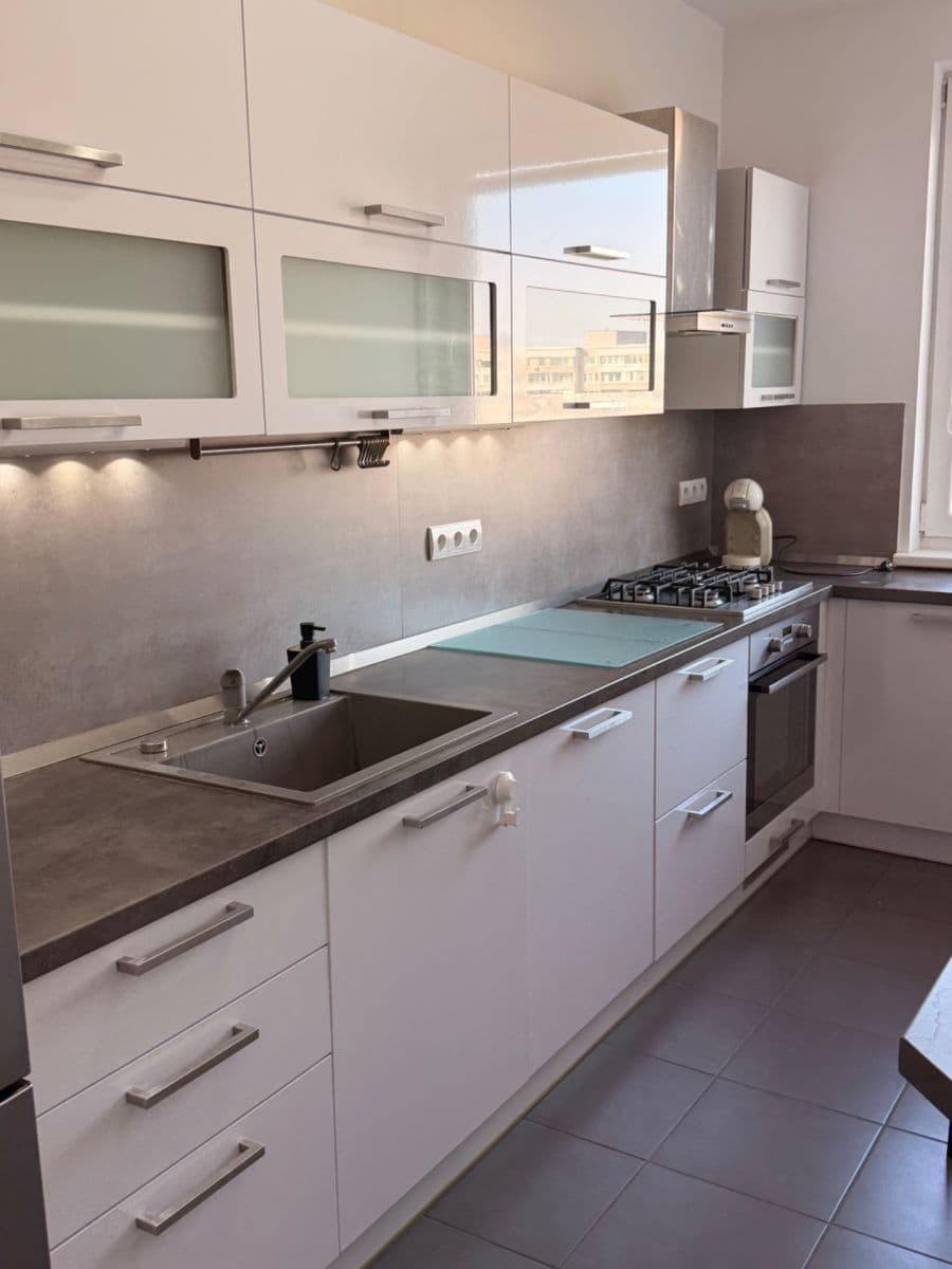 Pronájem bytu 3+1 77 m², Holíčska, Petržalka, Bratislavský kraj Pronájem bytu 3+1 77 m², Holíčska, Petržalka, Bratislavský kraj