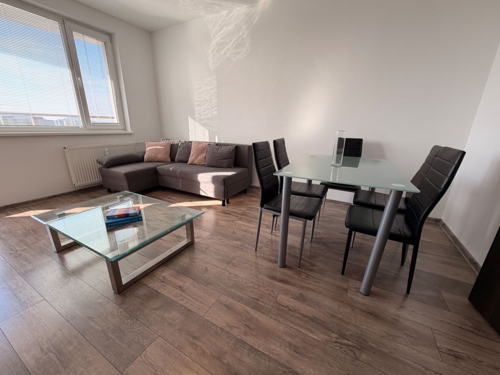 Pronájem bytu 3+1 77 m², Holíčska, Petržalka, Bratislavský kraj Pronájem bytu 3+1 77 m², Holíčska, Petržalka, Bratislavský kraj