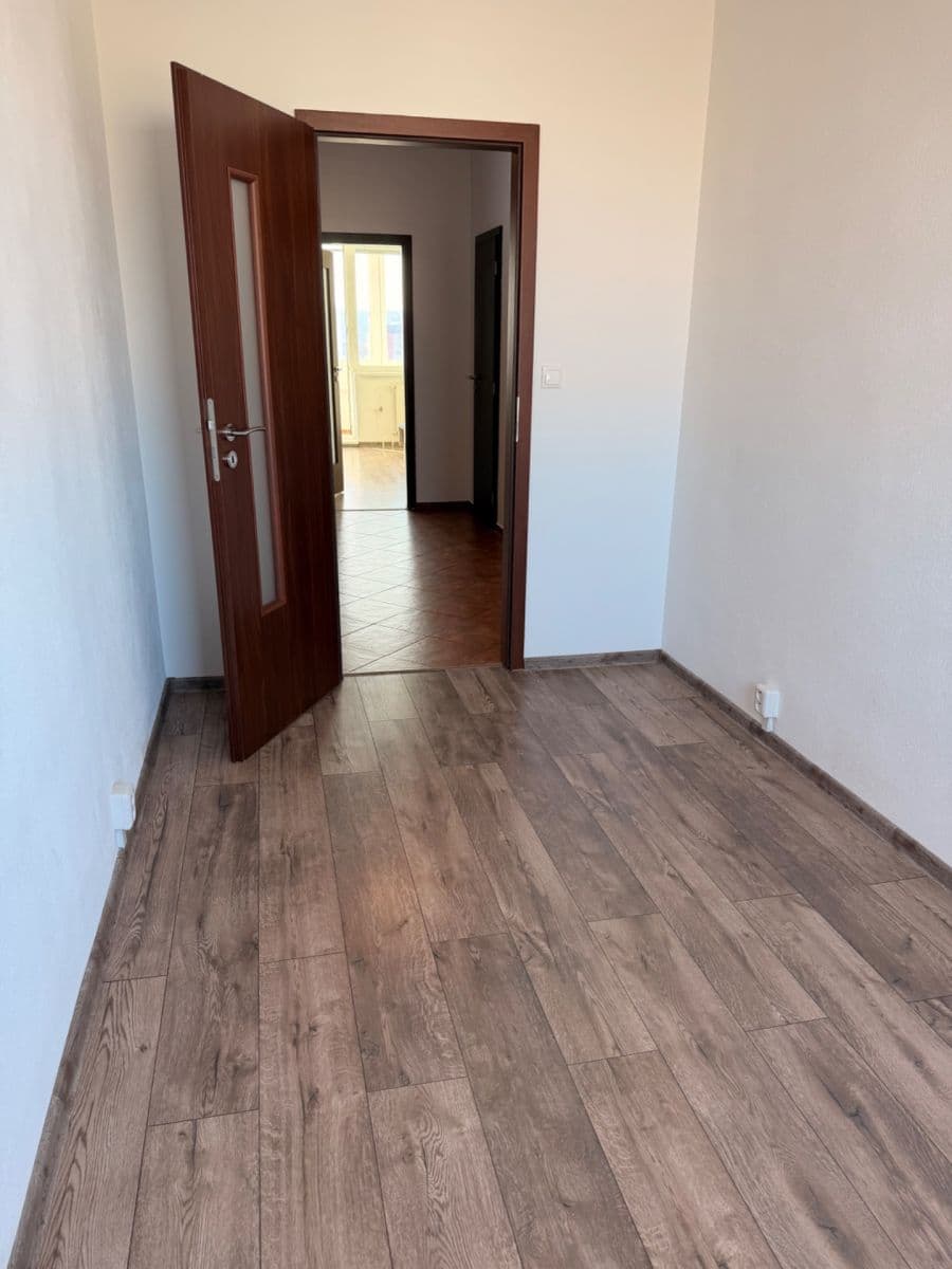 Pronájem bytu 3+1 77 m², Holíčska, Petržalka, Bratislavský kraj Pronájem bytu 3+1 77 m², Holíčska, Petržalka, Bratislavský kraj