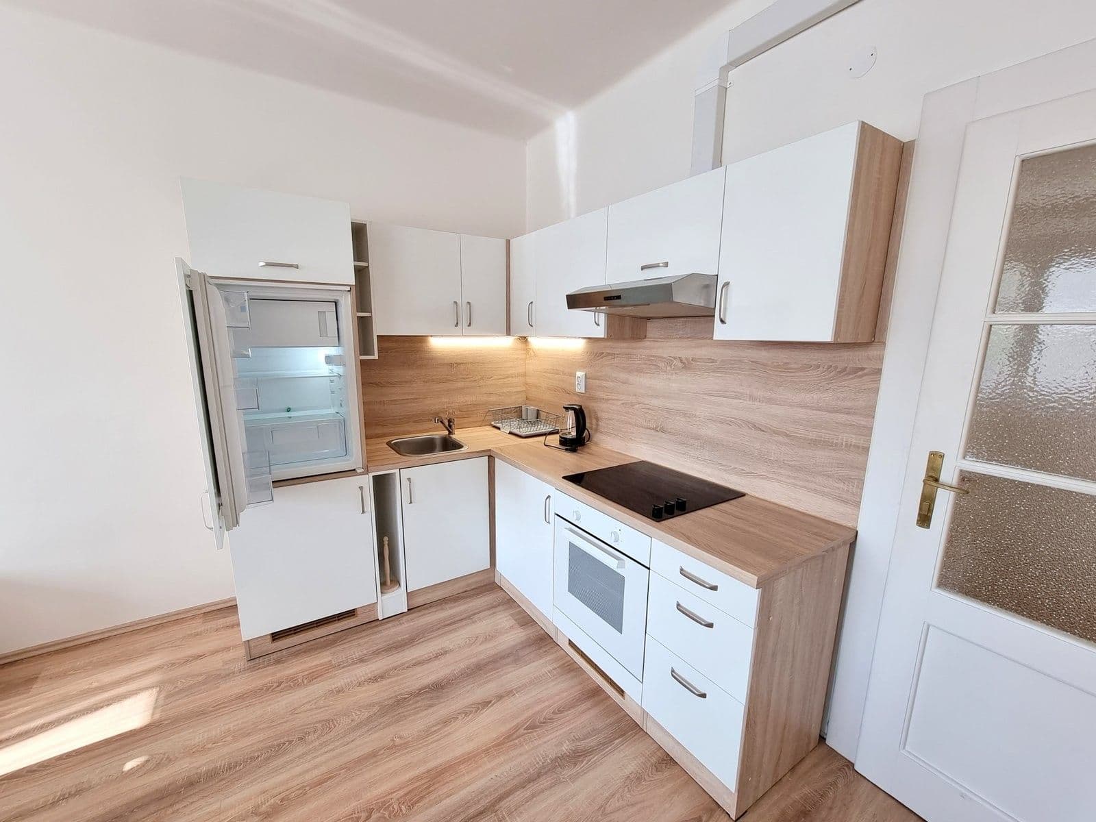 Pronájem bytu 2+kk 49 m², Levá, Praha, Praha Pronájem bytu 2+kk 49 m², Levá, Praha, Praha