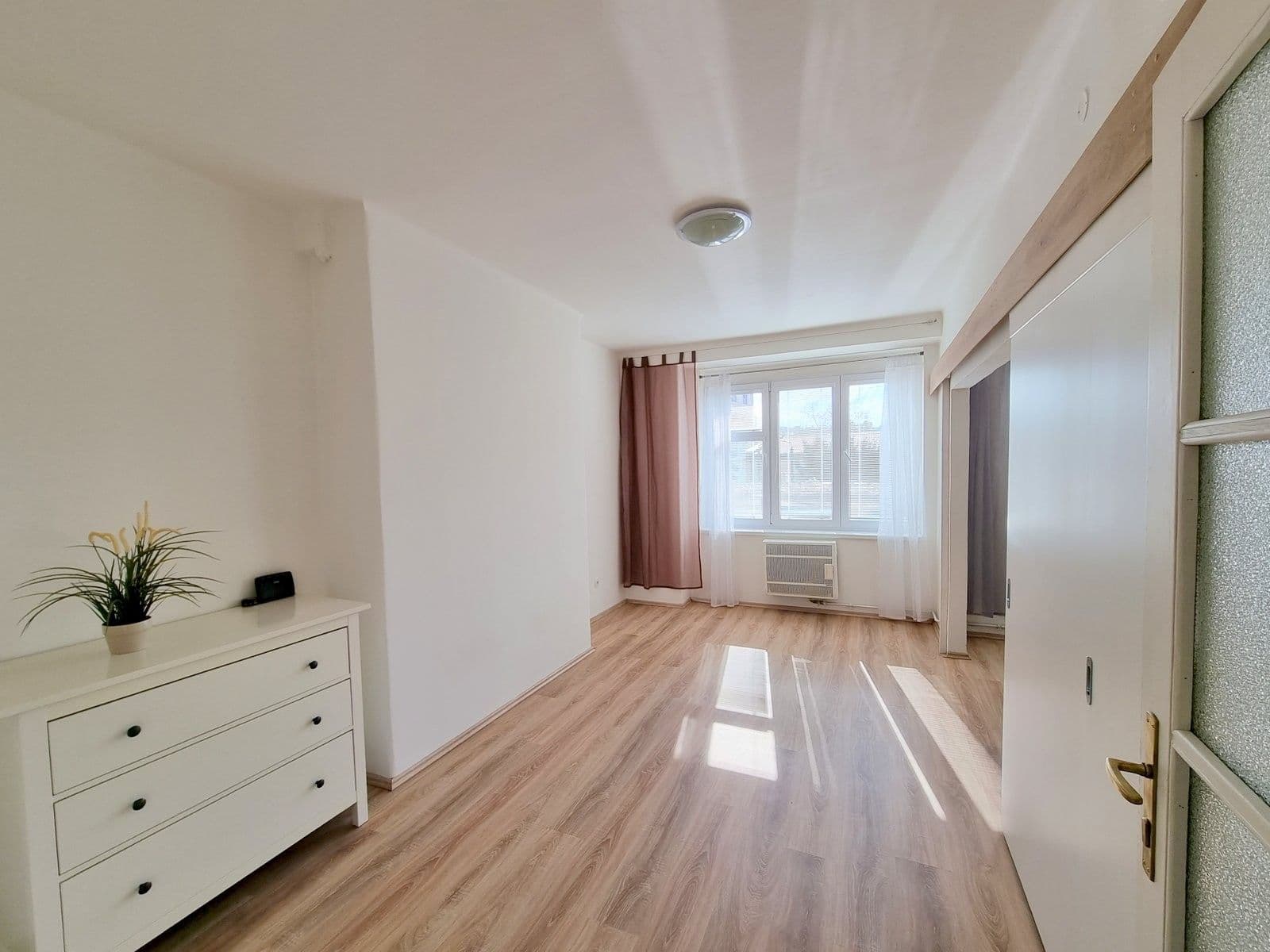 Pronájem bytu 2+kk 49 m², Levá, Praha, Praha Pronájem bytu 2+kk 49 m², Levá, Praha, Praha
