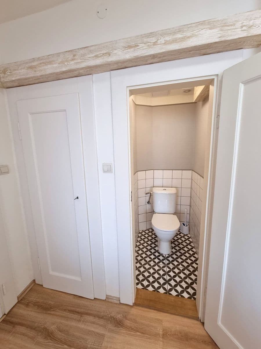 Pronájem bytu 2+kk 49 m², Levá, Praha, Praha Pronájem bytu 2+kk 49 m², Levá, Praha, Praha