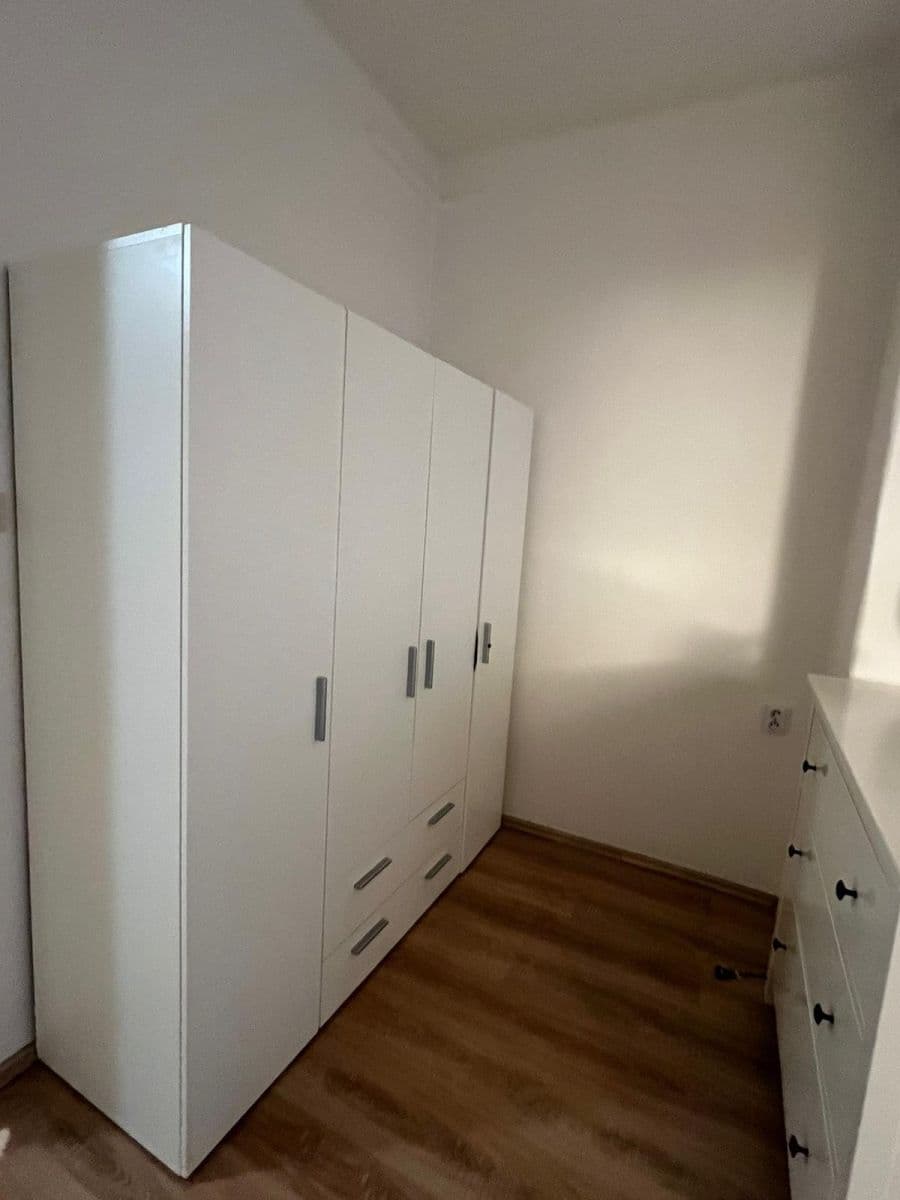 Pronájem bytu 2+kk 49 m², Levá, Praha, Praha Pronájem bytu 2+kk 49 m², Levá, Praha, Praha