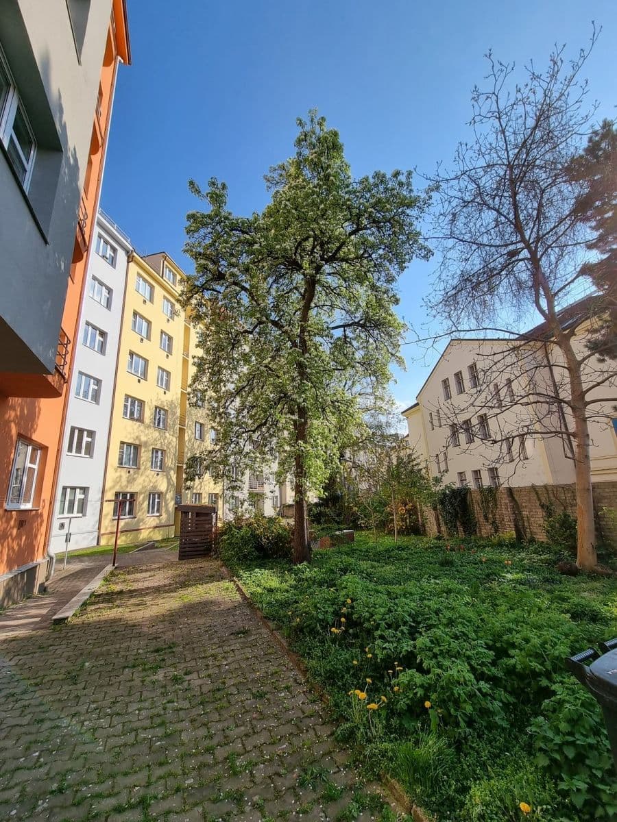 Pronájem bytu 2+kk 49 m², Levá, Praha, Praha Pronájem bytu 2+kk 49 m², Levá, Praha, Praha