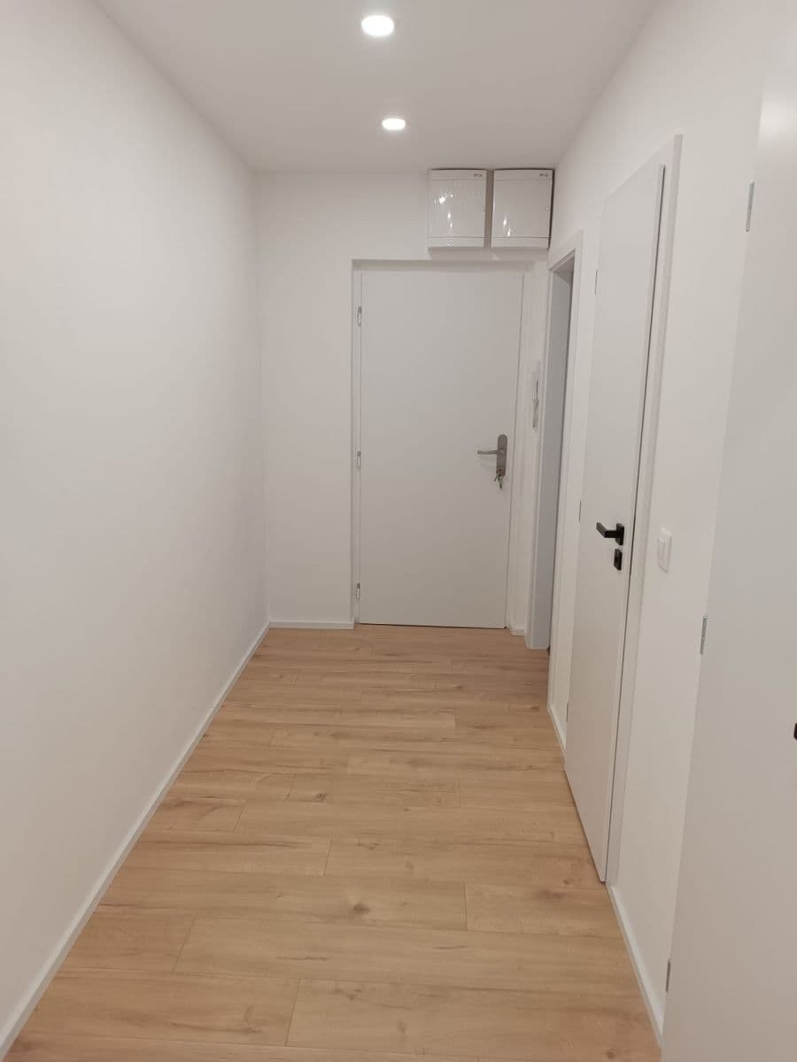 Prodej bytu 2+1 58 m², Souběžná, Brno, Jihomoravský kraj Prodej bytu 2+1 58 m², Souběžná, Brno, Jihomoravský kraj