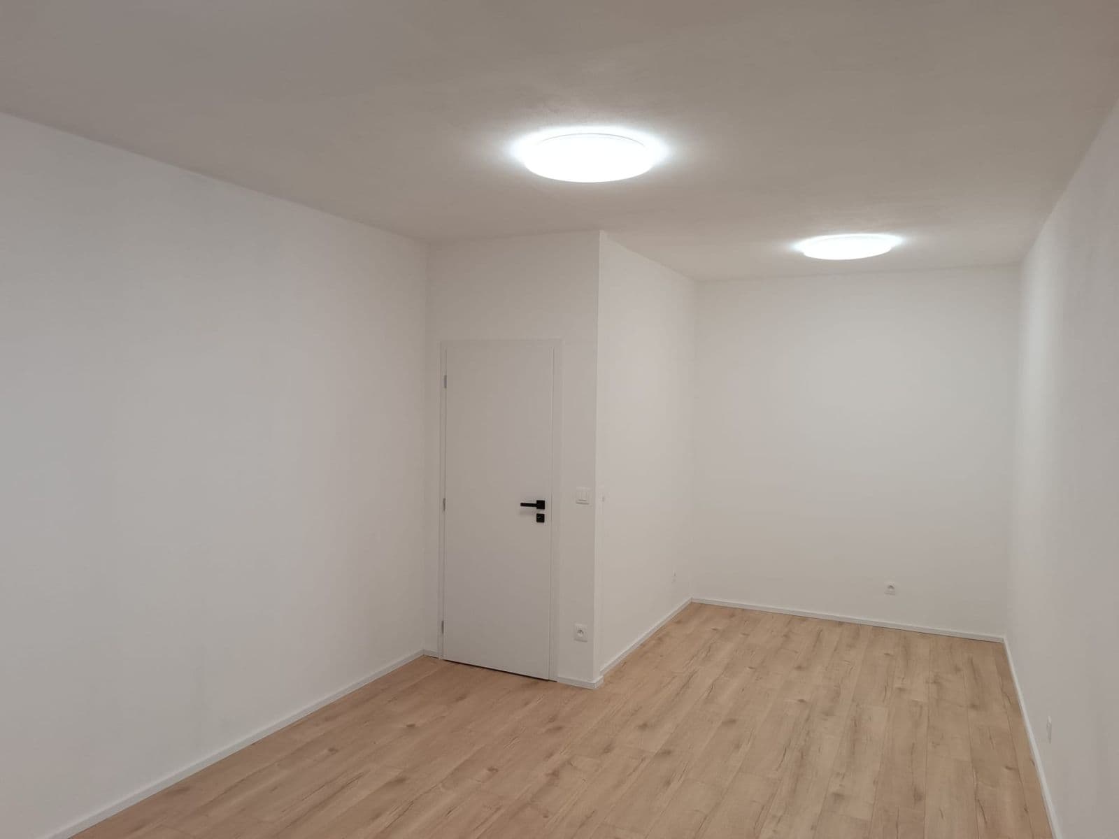 Prodej bytu 2+1 58 m², Souběžná, Brno, Jihomoravský kraj Prodej bytu 2+1 58 m², Souběžná, Brno, Jihomoravský kraj