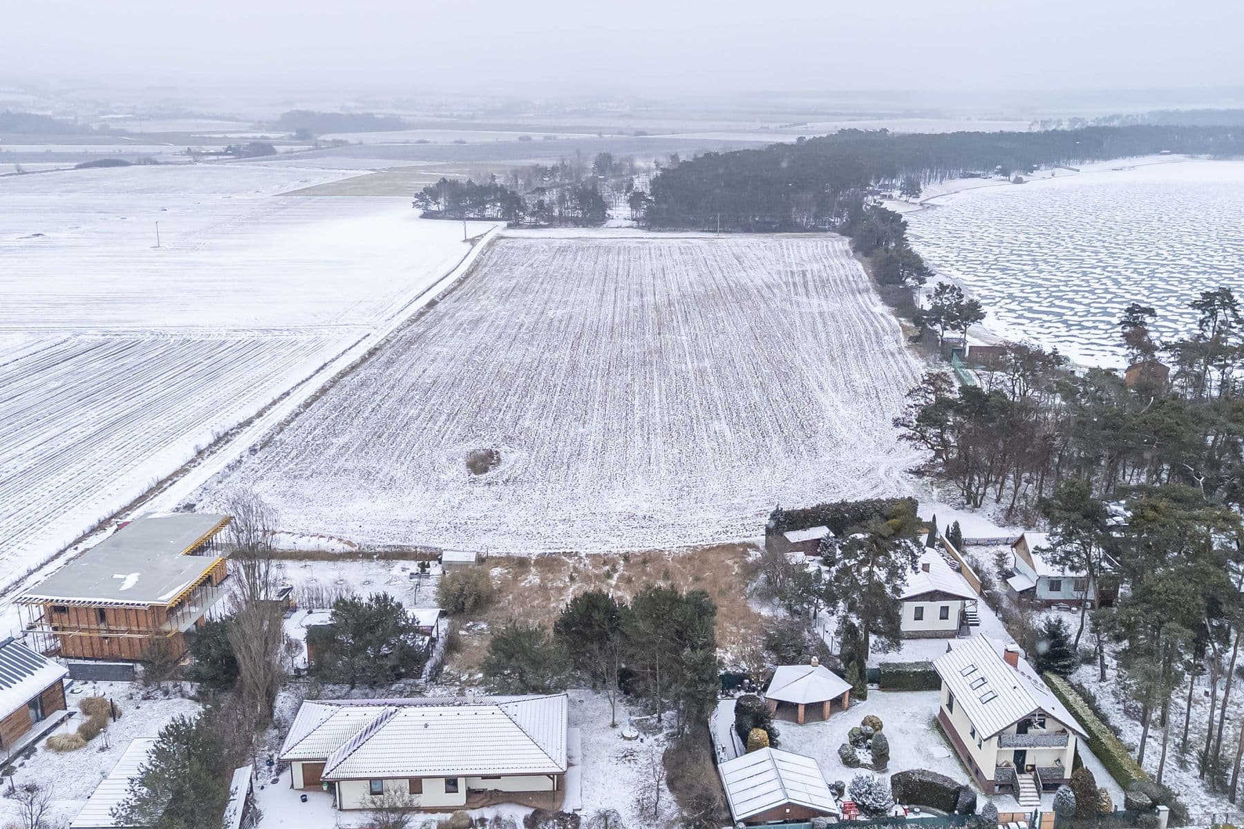 Prodej pozemku 1.321 m², Lhota, Středočeský kraj Prodej pozemku 1.321 m², Lhota, Středočeský kraj