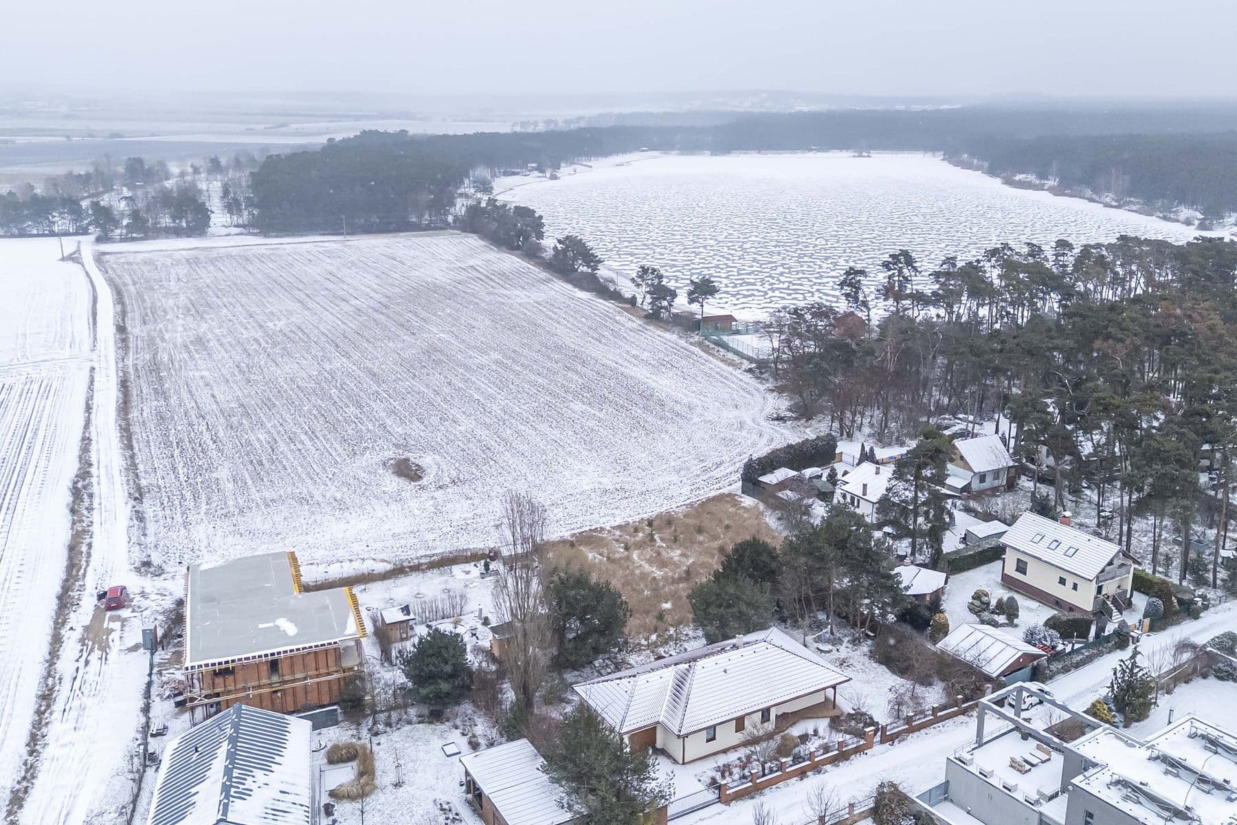 Prodej pozemku 1.321 m², Lhota, Středočeský kraj Prodej pozemku 1.321 m², Lhota, Středočeský kraj