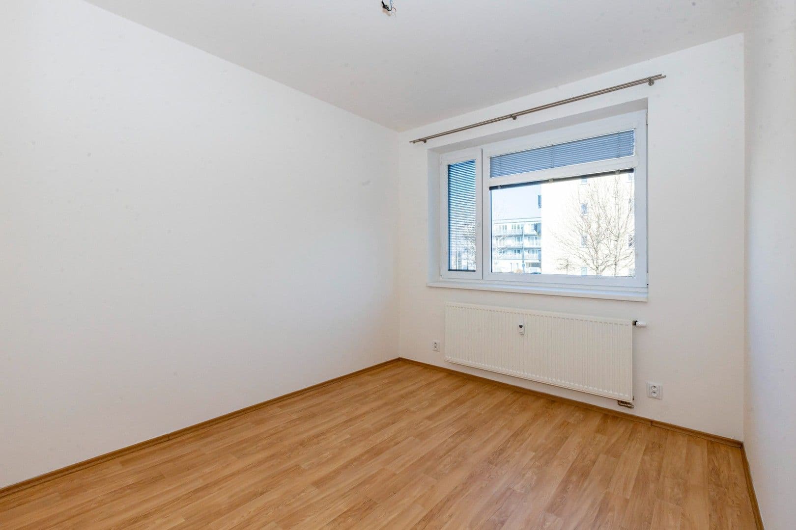 Pronájem bytu 2+kk 38 m², Českodubská, Praha, Praha Pronájem bytu 2+kk 38 m², Českodubská, Praha, Praha