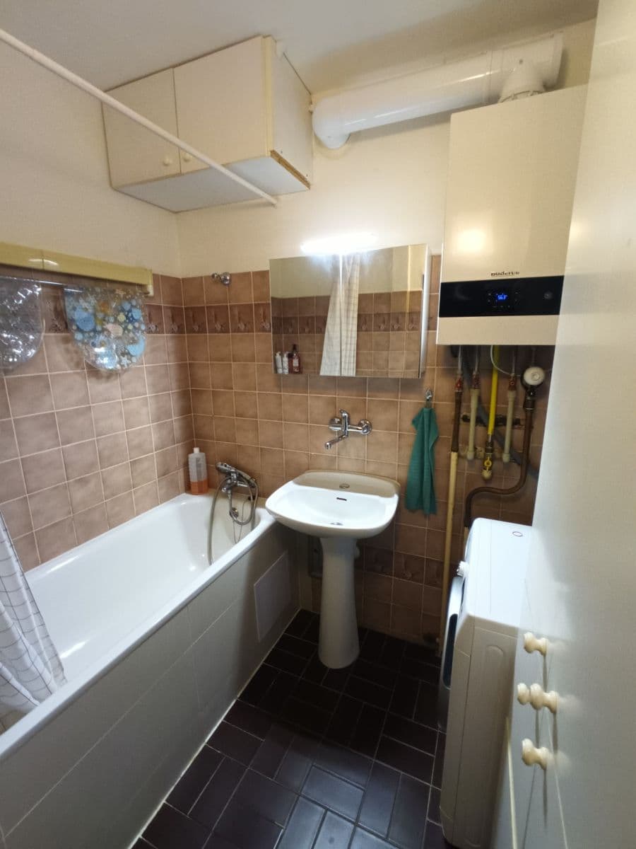 Pronájem bytu 3+1 74 m², U Strže, Praha, Praha Pronájem bytu 3+1 74 m², U Strže, Praha, Praha