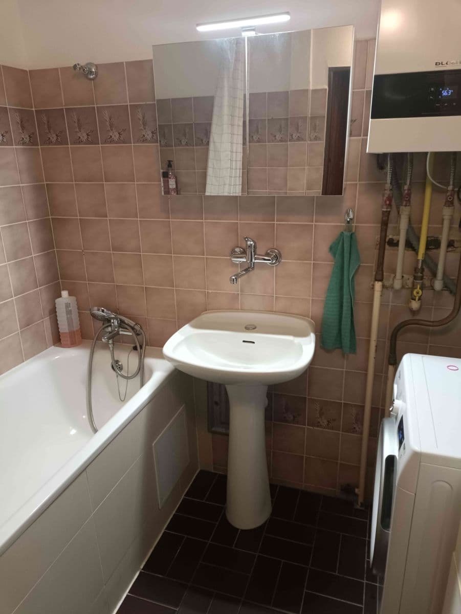 Pronájem bytu 3+1 74 m², U Strže, Praha, Praha Pronájem bytu 3+1 74 m², U Strže, Praha, Praha