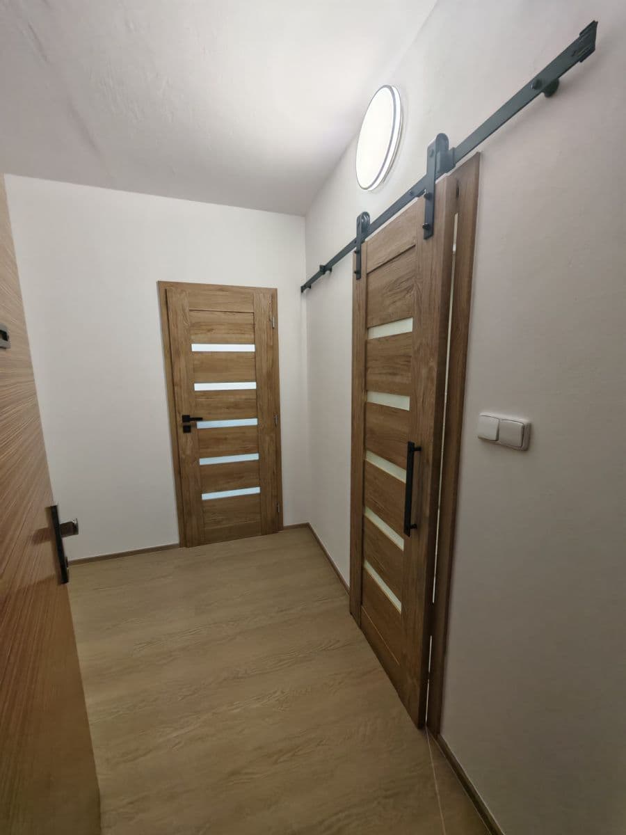 Pronájem bytu 1+kk 27 m², Komenského, Plzeň, Plzeňský kraj Pronájem bytu 1+kk 27 m², Komenského, Plzeň, Plzeňský kraj