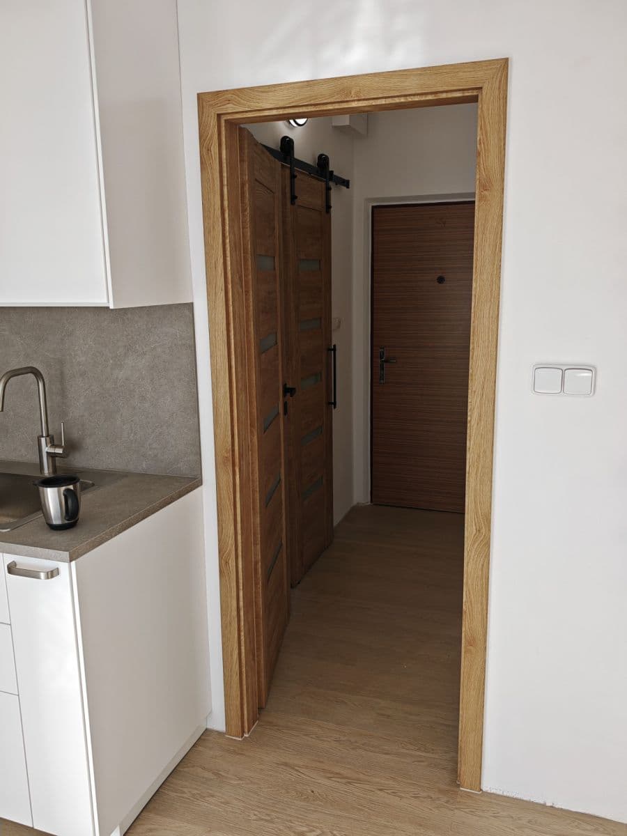 Pronájem bytu 1+kk 27 m², Komenského, Plzeň, Plzeňský kraj Pronájem bytu 1+kk 27 m², Komenského, Plzeň, Plzeňský kraj