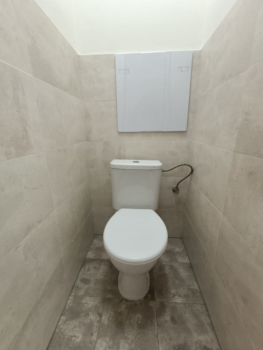 Pronájem bytu 1+1 36 m², Komenského, Odolena Voda, Středočeský kraj Pronájem bytu 1+1 36 m², Komenského, Odolena Voda, Středočeský kraj