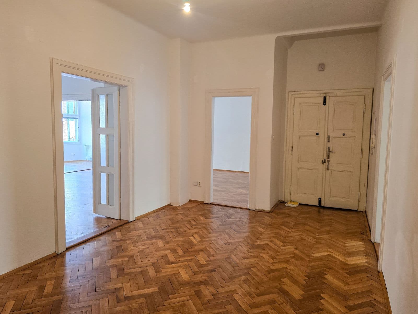 Pronájem bytu 5+1 175 m², Na Hutích, Praha, Praha Pronájem bytu 5+1 175 m², Na Hutích, Praha, Praha