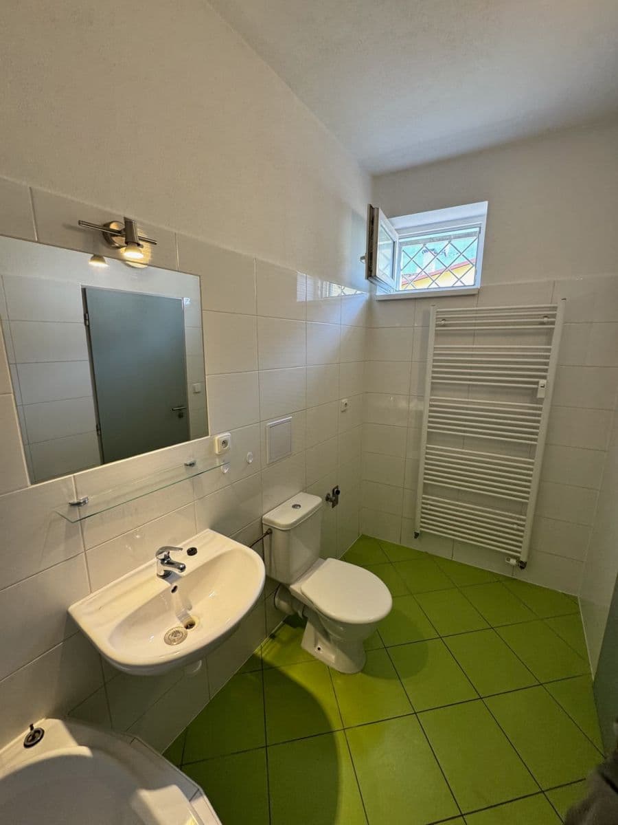 Pronájem bytu 2+kk 42 m², Jamborova, Brno, Jihomoravský kraj Pronájem bytu 2+kk 42 m², Jamborova, Brno, Jihomoravský kraj