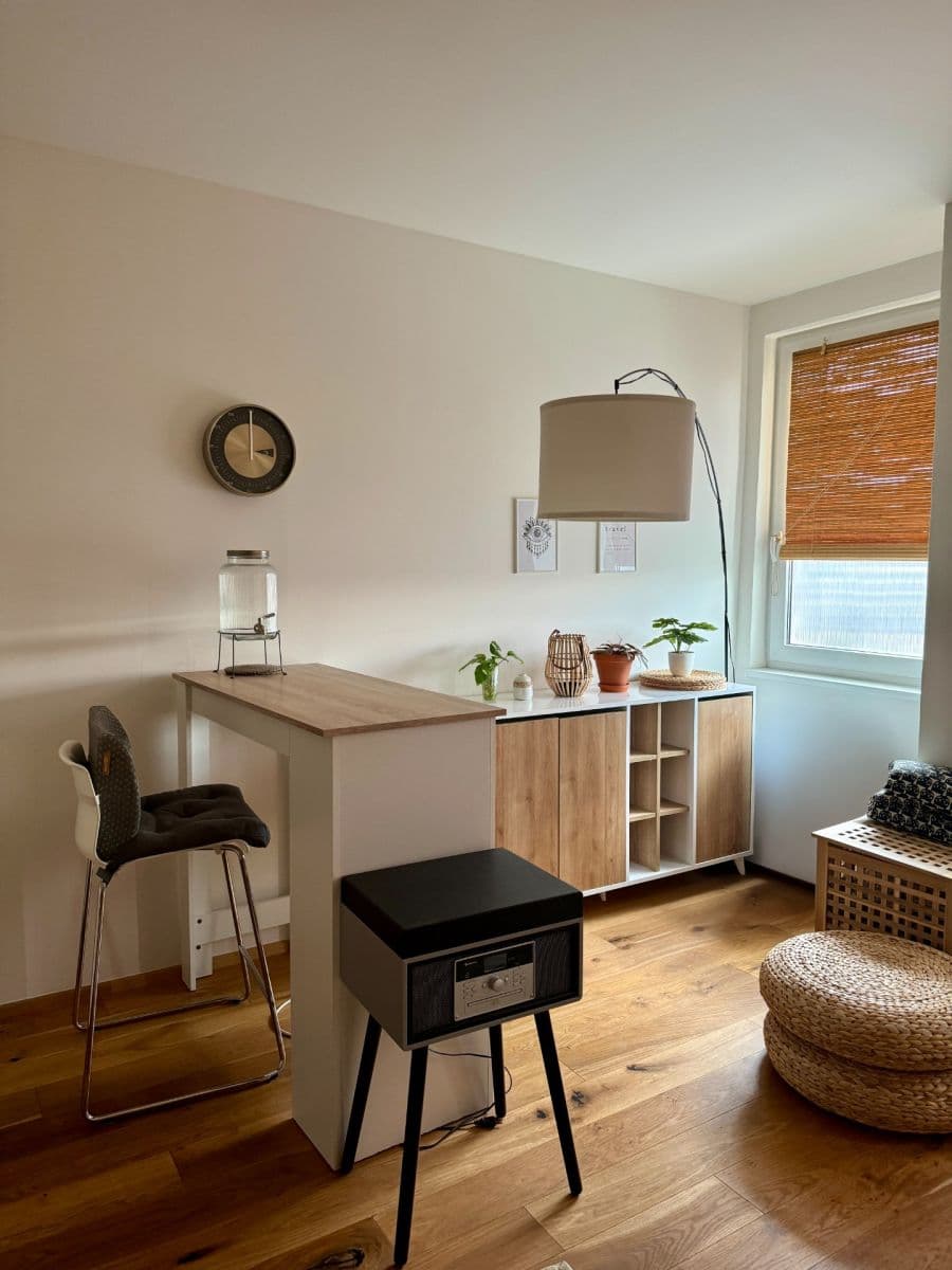 Pronájem bytu 1+kk 24 m², Perucká, Praha, Praha Pronájem bytu 1+kk 24 m², Perucká, Praha, Praha